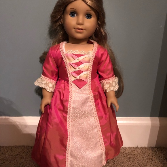 **RETIRED** elizabeth american girl doll - Picture 3 of 3
